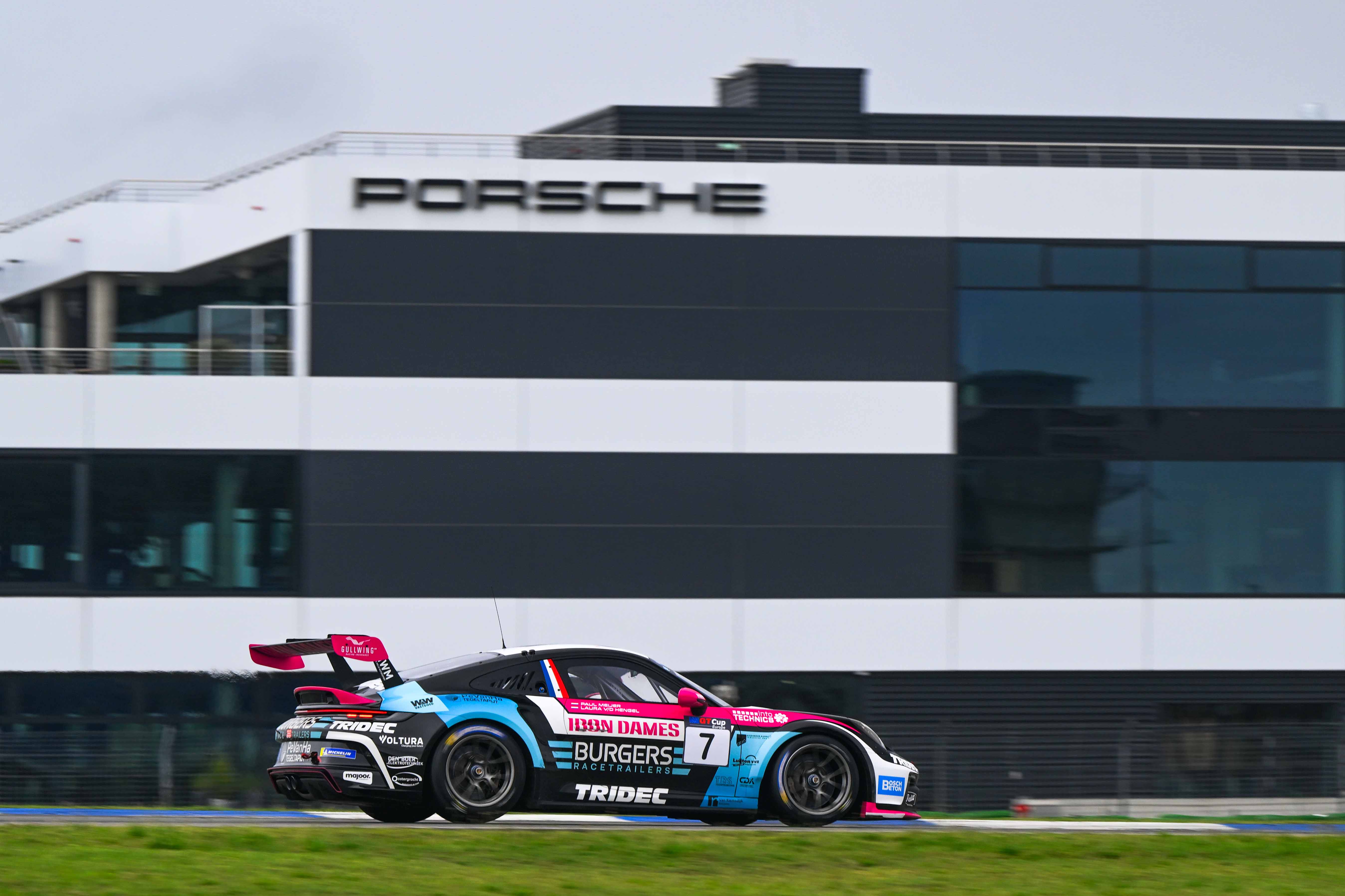 Mixed conditions at Hockenheim, best time of the day for the Burgers HWM Porsche